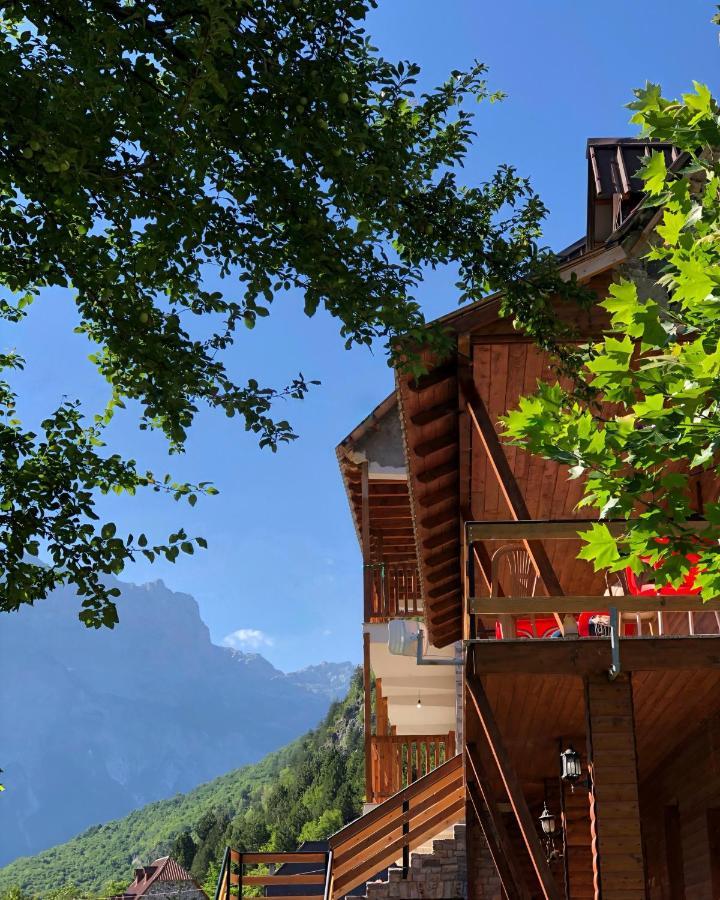 Guesthouse Pashko Theth Exterior foto